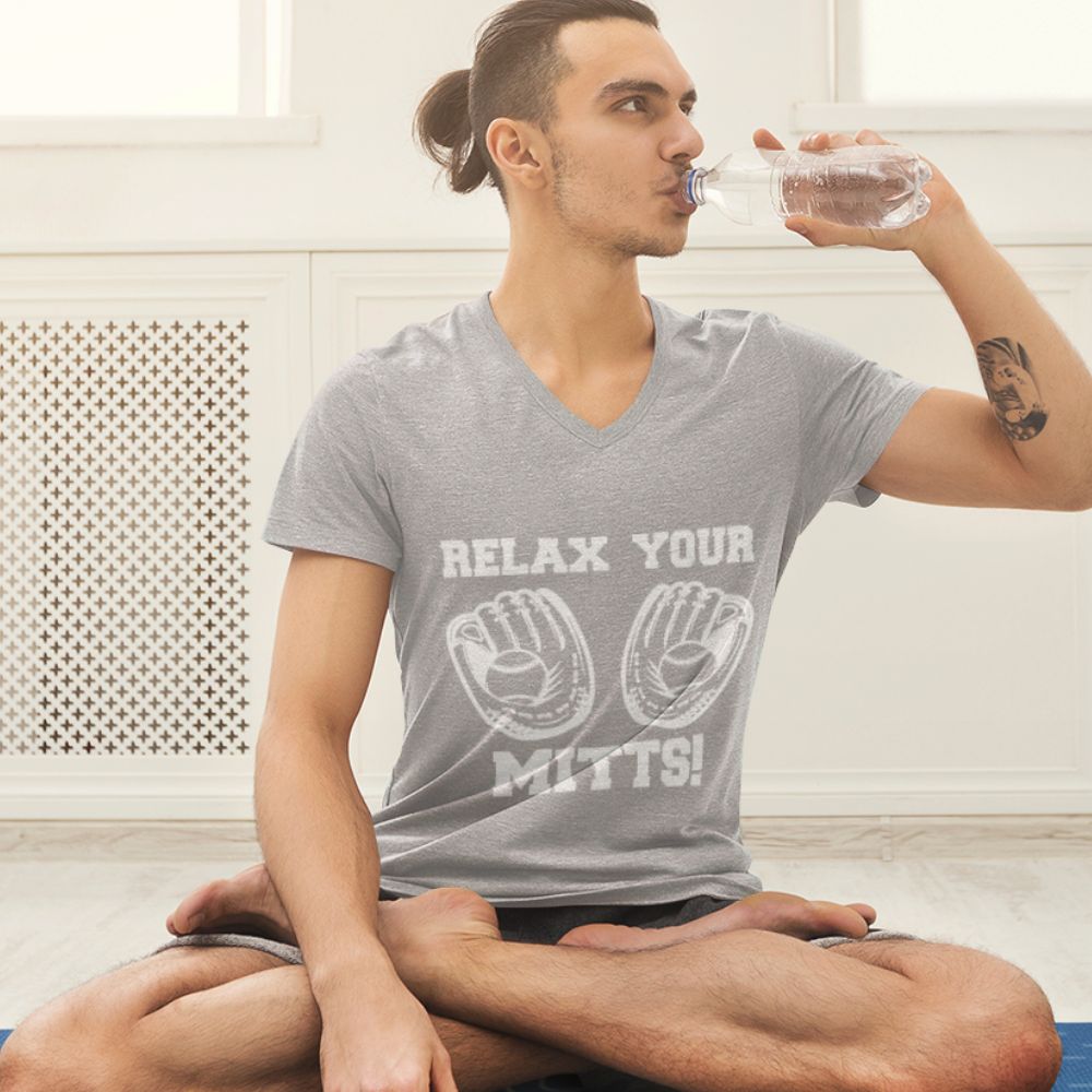 Constable Designs Relax Your Mitts Sport Grey Men's T-shirt